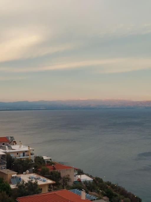 Simply Meraki Gytheian Apt With Panoramic Sea View Jýthio Eksteriør bilde