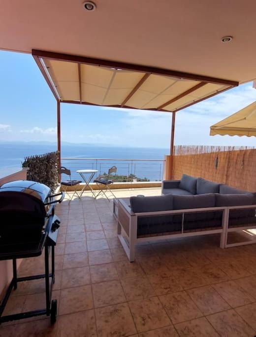 Simply Meraki Gytheian Apt With Panoramic Sea View Jýthio Eksteriør bilde